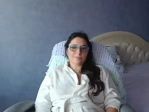 LuckyLisa23 online show from November 6, 9:24 am