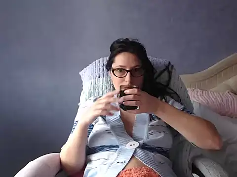 LuckyLisa23 online show from March 21, 11:36 am