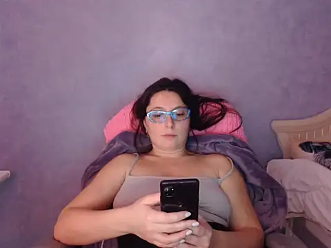 LuckyLisa23 online show from February 28, 10:31 pm