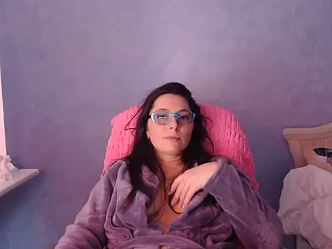 LuckyLisa23 online show from February 21, 10:23 pm