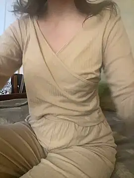 KittieCreme online show from February 12, 7:41 am