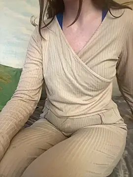 KittieCreme online show from March 23, 1:44 pm