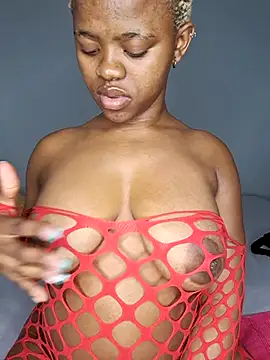 certifiedhottie2025 online show from October 22, 5:45 pm