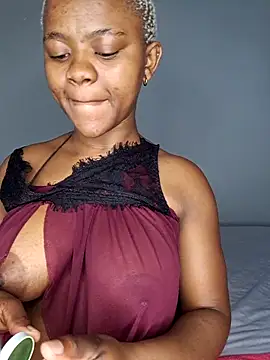 Snapshot of certifiedhottie2025 chatting on February 22, 6:16 am certifiedhottie2025 online show from February 22, 6:16 am