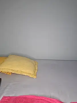 certifiedhottie2025 online show from November 16, 4:28 am