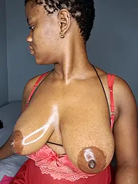 Snapshot of certifiedhottie2025 chatting on January 15, 9:56 am certifiedhottie2025 online show from January 15, 9:56 am