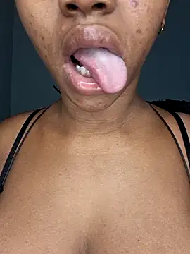 certifiedhottie2025 online show from March 7, 4:30 am