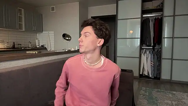 Jeremy1Scott online show from November 8, 7:01 am