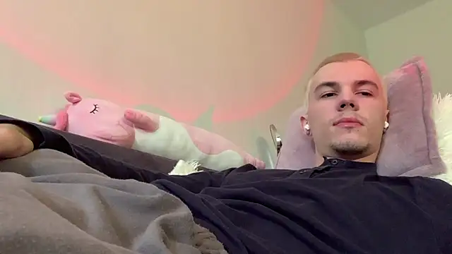 Snapshot of Jeremy1Scott chatting on June 27, 4:51 am Jeremy1Scott online show from June 27, 4:51 am