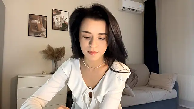 Snapshot of CeredAlum chatting on October 27, 11:11 am CeredAlum online show from October 27, 11:11 am