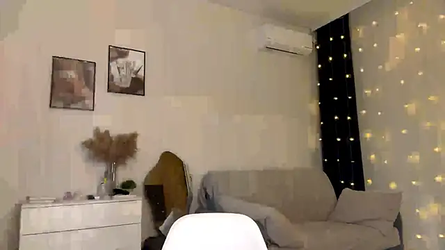 Snapshot of CeredAlum chatting on November 28, 3:12 pm CeredAlum online show from November 28, 3:12 pm