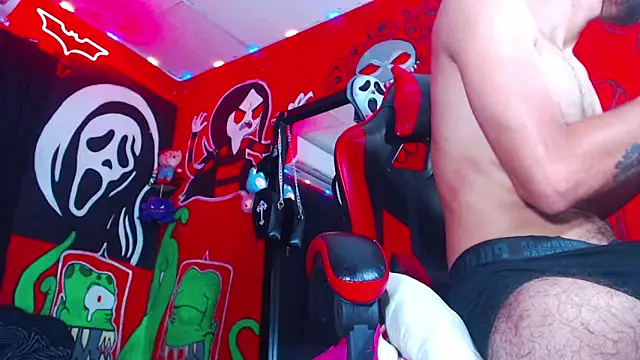 Snapshot of Monsterdominationx chatting on November 26, 1:22 pm Monsterdominationx online show from November 26, 1:22 pm