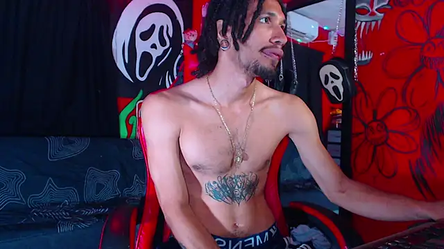 Snapshot of Monsterdominationx chatting on October 26, 1:00 pm Monsterdominationx online show from October 26, 1:00 pm