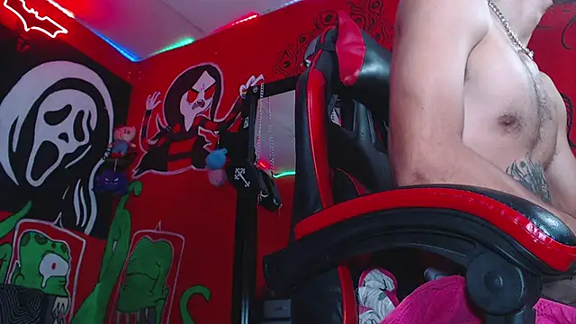 Snapshot of Monsterdominationx chatting on December 1, 1:23 pm Monsterdominationx online show from December 1, 1:23 pm