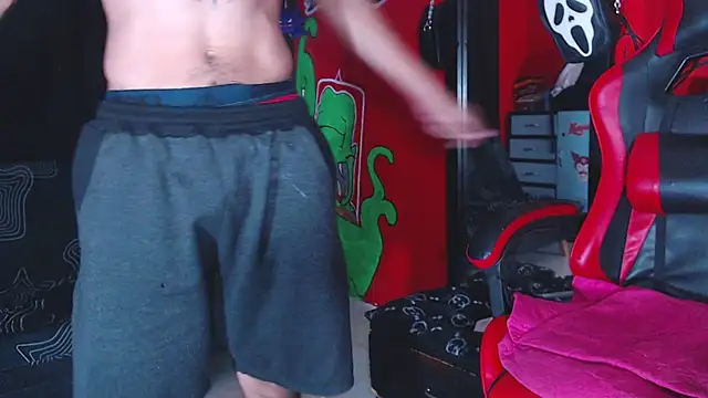 Snapshot of Monsterdominationx chatting on October 24, 12:26 pm Monsterdominationx online show from October 24, 12:26 pm