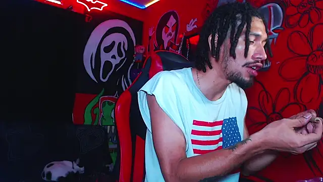 Snapshot of Monsterdominationx chatting on November 11, 2:23 pm Monsterdominationx online show from November 11, 2:23 pm