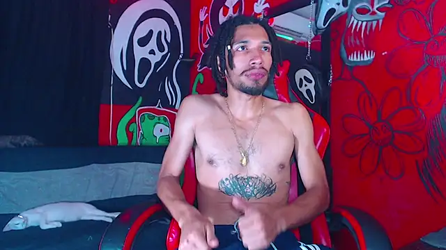 Snapshot of Monsterdominationx chatting on November 7, 2:21 pm Monsterdominationx online show from November 7, 2:21 pm