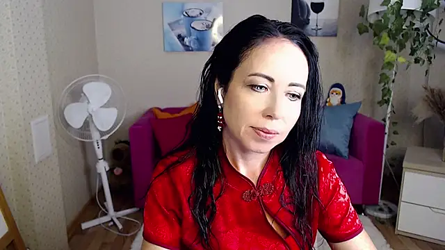 Snapshot of beautiful_moon3 chatting on July 29, 2:27 pm beautiful moon3 online show from July 29, 2:27 pm