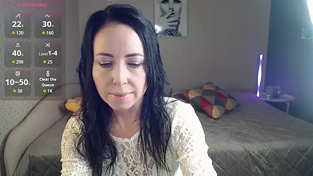 beautiful moon3 online show from May 10, 2:52 pm