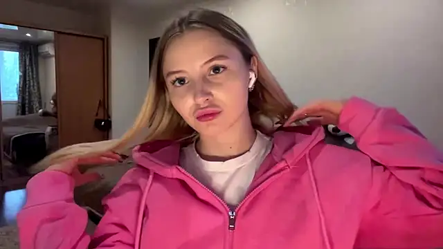 Snapshot of VictoriaMystery chatting on October 14, 2:17 pm VictoriaMystery online show from October 14, 2:17 pm