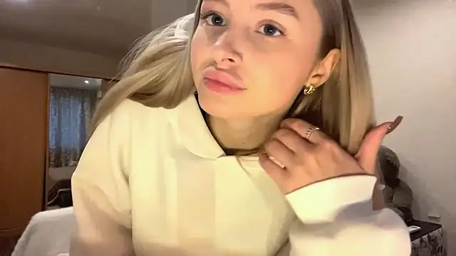 Snapshot of VictoriaMystery chatting on October 19, 2:09 pm VictoriaMystery online show from October 19, 2:09 pm