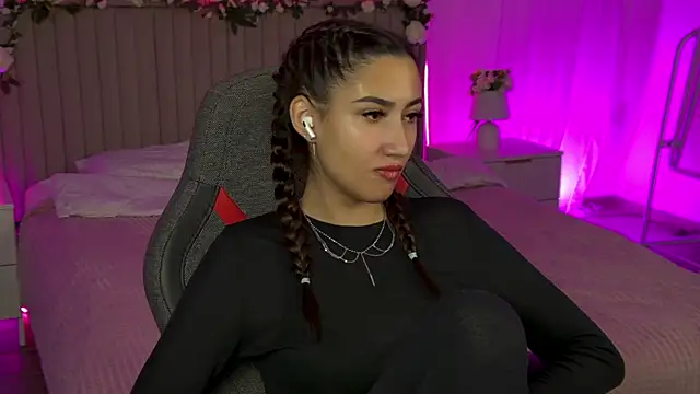 RebeckaThornton online show from November 19, 6:08 pm