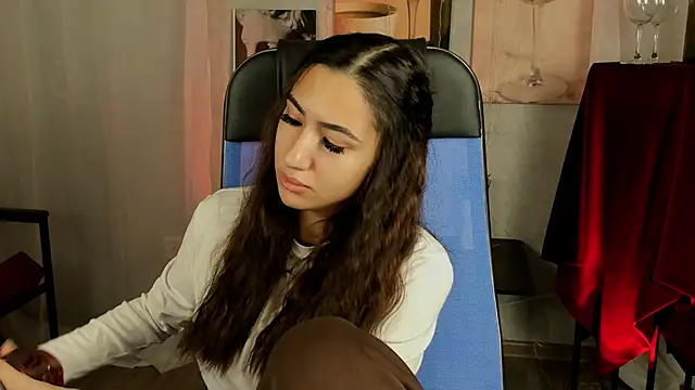 RebeckaThornton online show from November 24, 3:56 pm