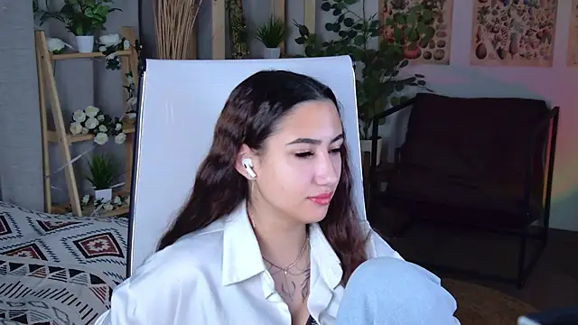 RebeckaThornton online show from November 29, 8:36 am