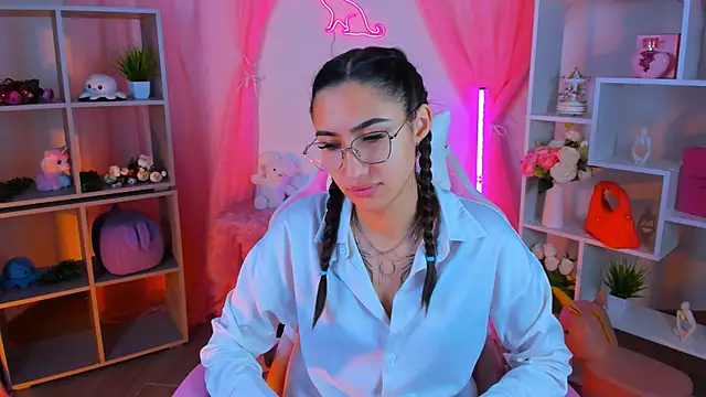 RebeckaThornton online show from November 6, 8:07 am