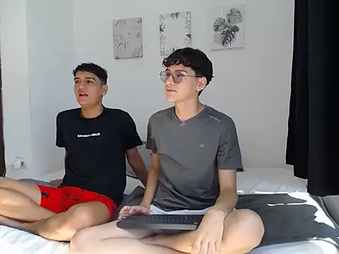 SpritzBoys online show from October 13, 2:07 pm