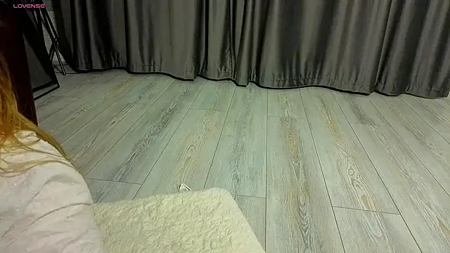 MissPompadure online show from February 14, 9:04 pm