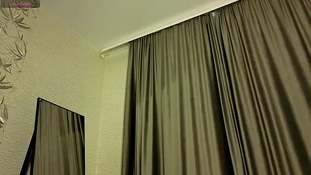 MissPompadure online show from January 12, 10:03 pm