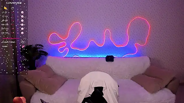 Snapshot of Lilith_Sora chatting on March 3, 2:24 pm Lilith Sora online show from March 3, 2:24 pm