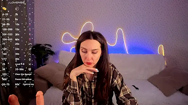 Lilith Sora online show from April 8, 11:39 pm