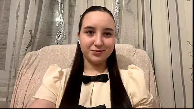 DaisyMolly online show from November 28, 10:10 pm