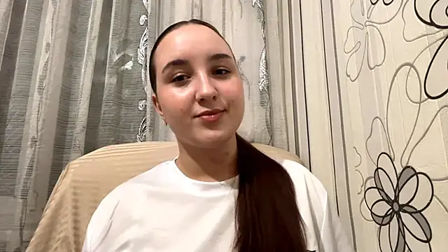 DaisyMolly online show from October 12, 8:54 pm