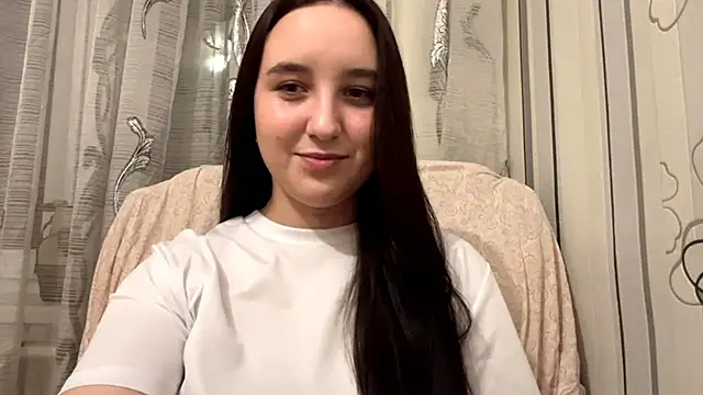 DaisyMolly online show from November 18, 9:40 pm