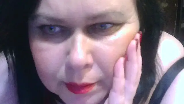 CharleeKendall online show from November 3, 7:39 pm