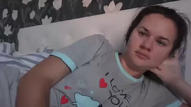 Snapshot of GiaaCaranggi chatting on November 14, 6:17 am GiaaCaranggi online show from November 14, 6:17 am