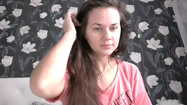 Snapshot of GiaaCaranggi chatting on December 15, 8:42 am GiaaCaranggi online show from December 15, 8:42 am