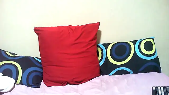 LICIOUSEBOOBSXX online show from November 12, 8:01 pm