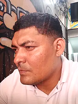 sexyandres 23 online show from June 2, 6:52 pm