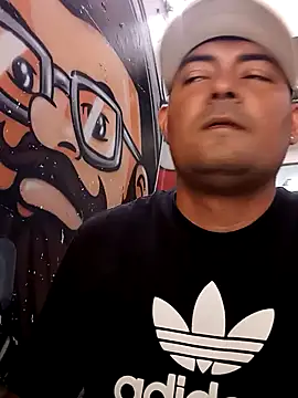 sexyandres 23 online show from April 18, 4:42 pm