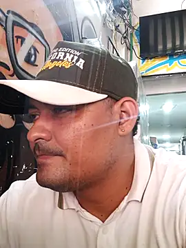 sexyandres 23 online show from June 4, 4:11 pm