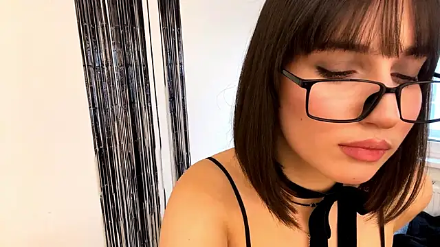 Snapshot of nikabloom chatting on November 20, 11:33 am nikabloom online show from November 20, 11:33 am