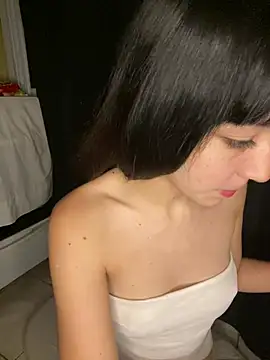 Pilarq9 online show from April 16, 5:08 am