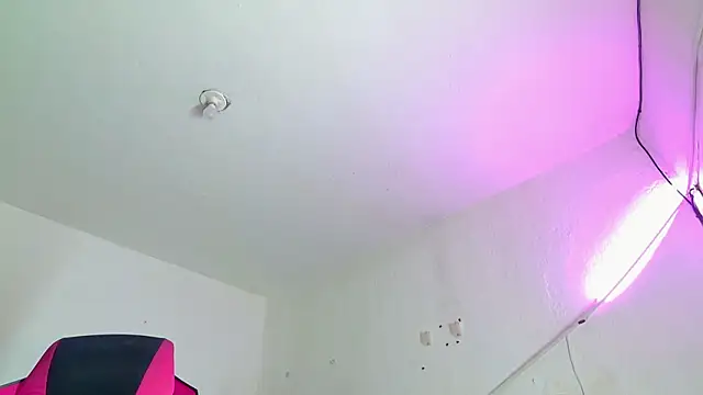 Trix ebony online show from February 8, 3:48 am