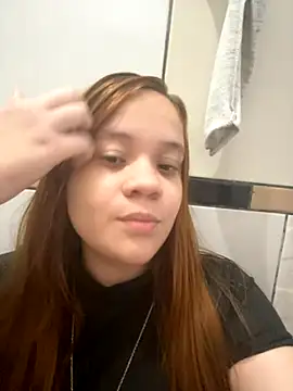 Snapshot of ruivinhadancer chatting on November 1, 2:18 am ruivinhadancer online show from November 1, 2:18 am