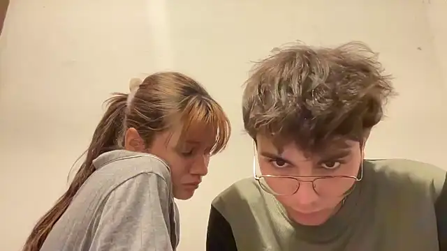 pablo434546 online show from November 20, 1:39 am