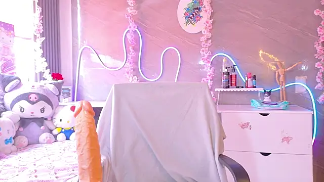 Naaomi cute online show from April 20, 5:47 pm